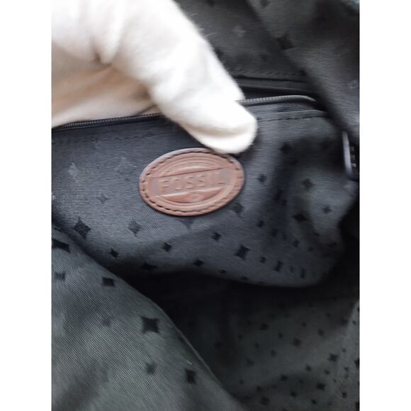 Fossil Black Leather Zipper Pockets Crossbody Bag - Picture 12 of 16